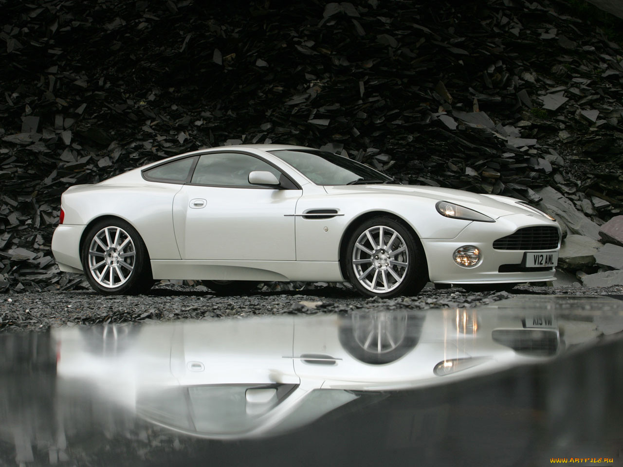, aston, martin